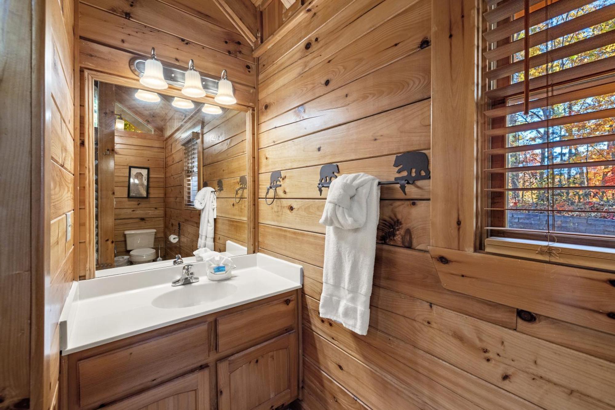 Moonlight Obsession A Dog Friendly 2 Bd 2 Bath Log Cabin Located 5 Miles From Downtown Gatlinburg Vila Exterior foto