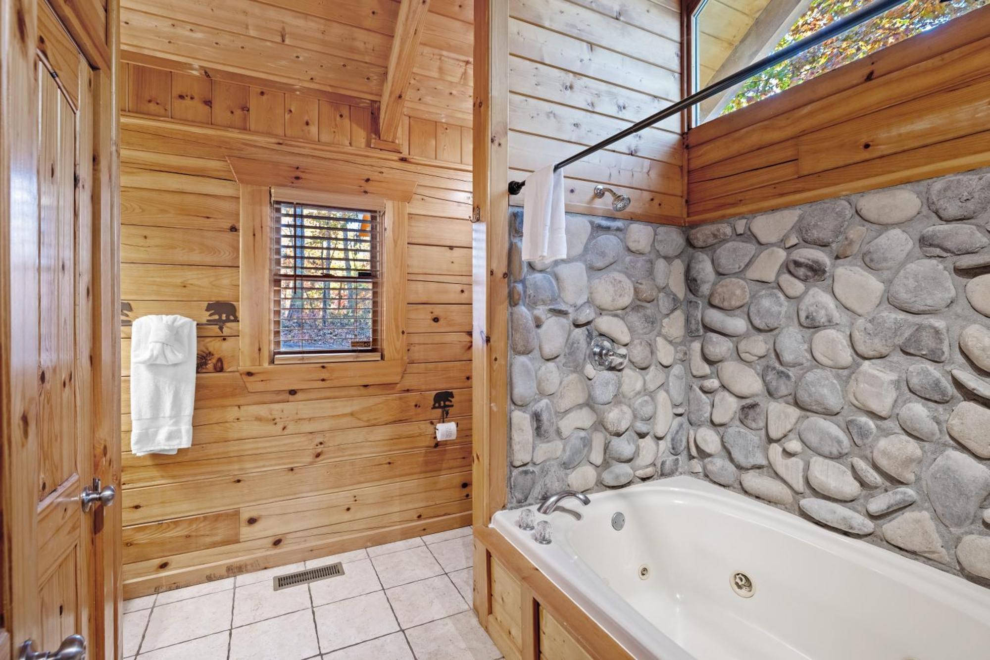 Moonlight Obsession A Dog Friendly 2 Bd 2 Bath Log Cabin Located 5 Miles From Downtown Gatlinburg Vila Exterior foto