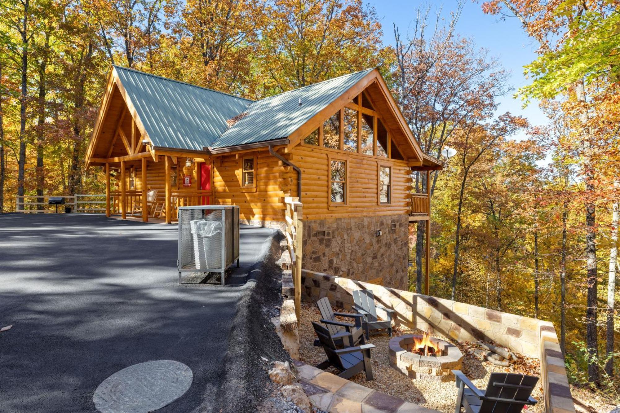 Moonlight Obsession A Dog Friendly 2 Bd 2 Bath Log Cabin Located 5 Miles From Downtown Gatlinburg Vila Exterior foto